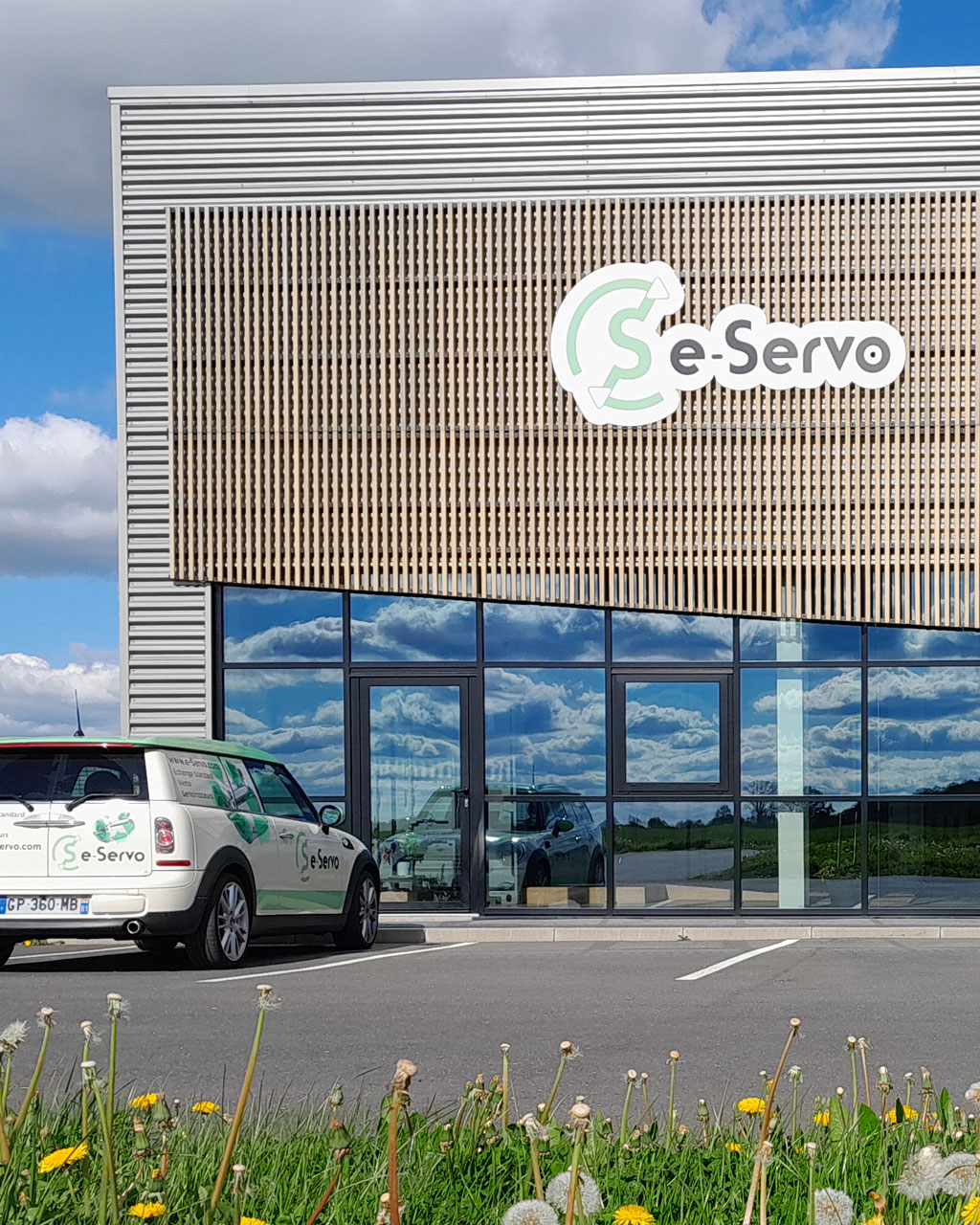 e-servo